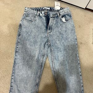Zara never worn acid wash mom fit jeans